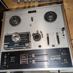 Akai X-200D UNTESTED