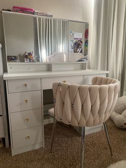 Vanity table with chair