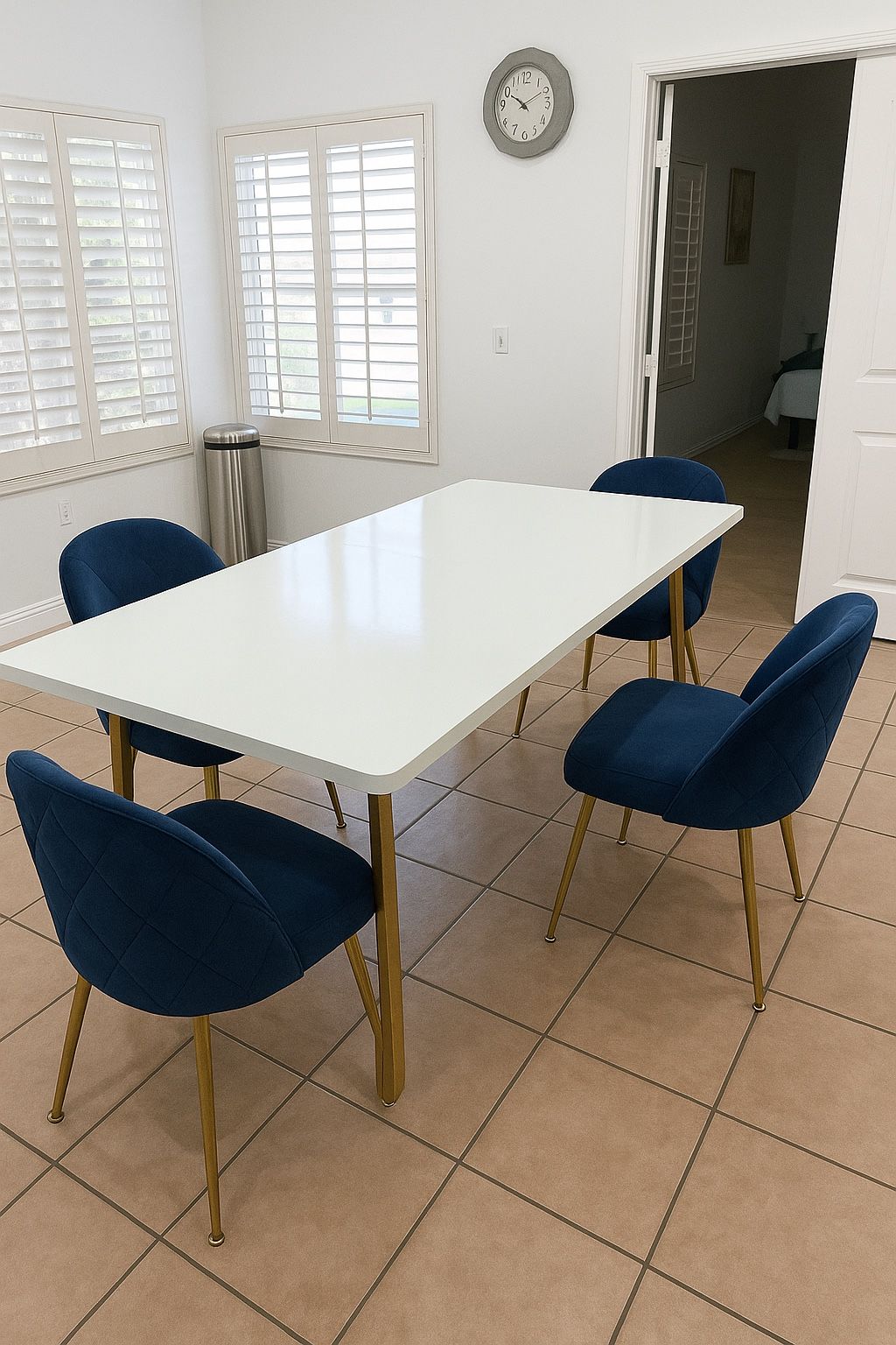 Dining Table With 4 Velvet Chairs