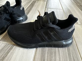 Adidas Women's Swift Run Running Shoes - Core Black - Size 6 for Sale in  Covina, CA - OfferUp