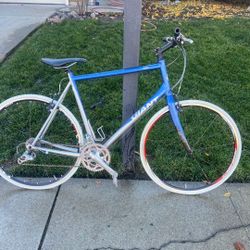 Giant FCR1 Road Bike