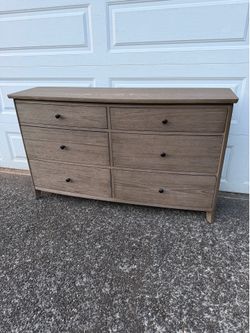 Pottery Barn 6 Drawer Dresser