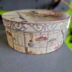 Decorative Floral HAT Box