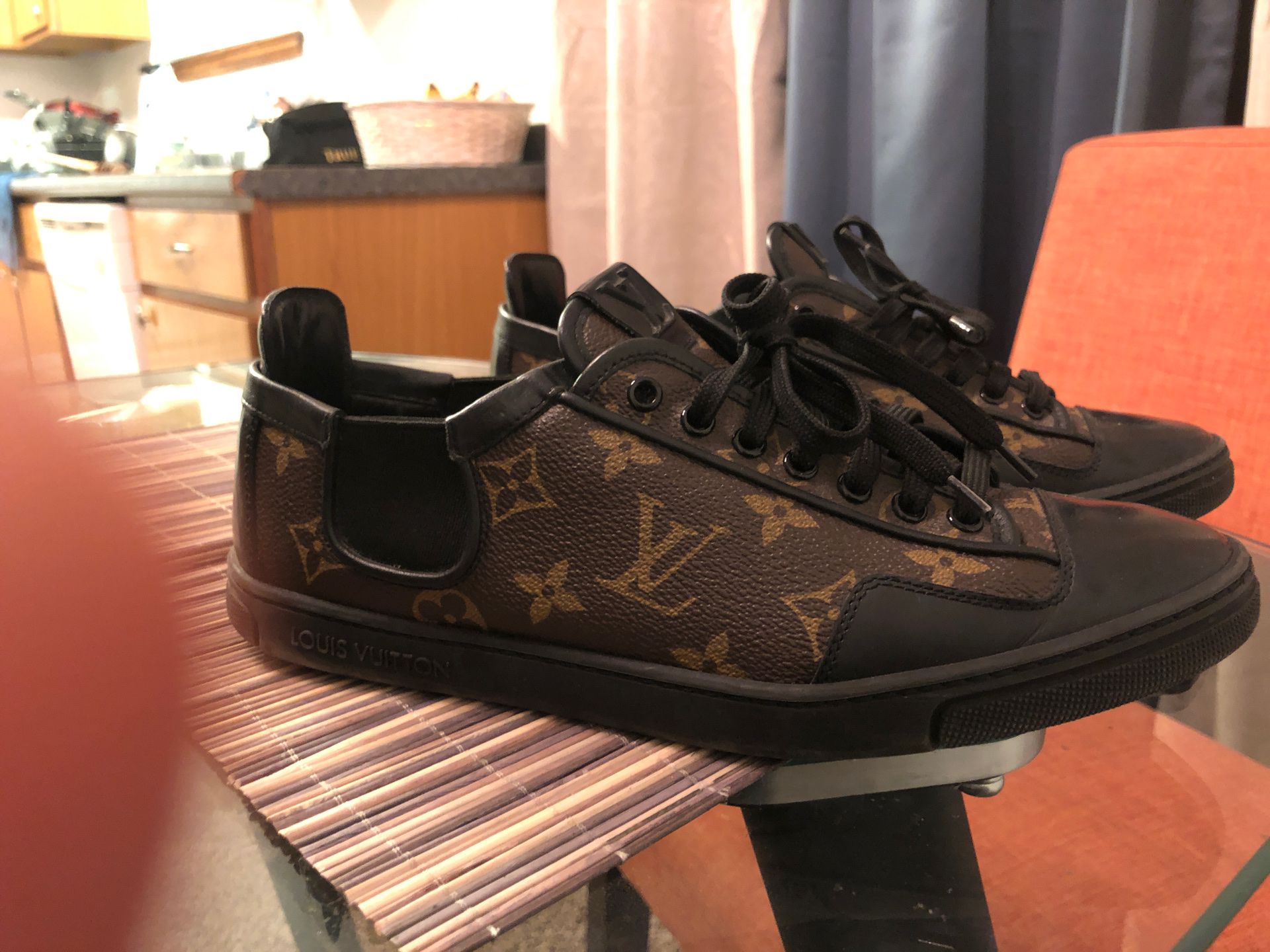 Louis Vuitton Men Shoes Size 7