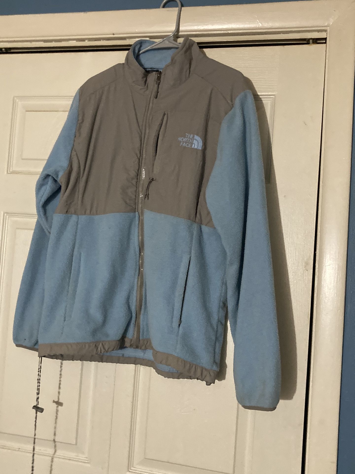 Women’s North Face Zip Up