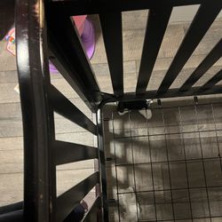 Sturdy Baby Crib 