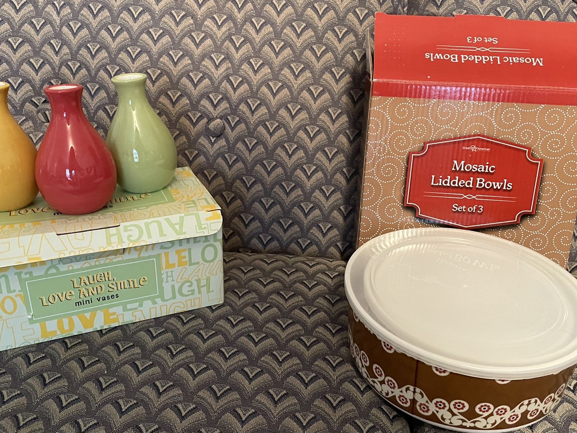 2 Gift Sets - Mini Vase Set, Mosaic Lidded Bowls