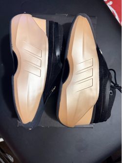 Kobe gold size 8 $100