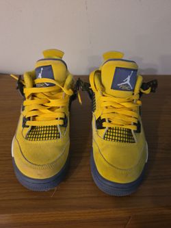 Air jordan 4 retro lightning 2021