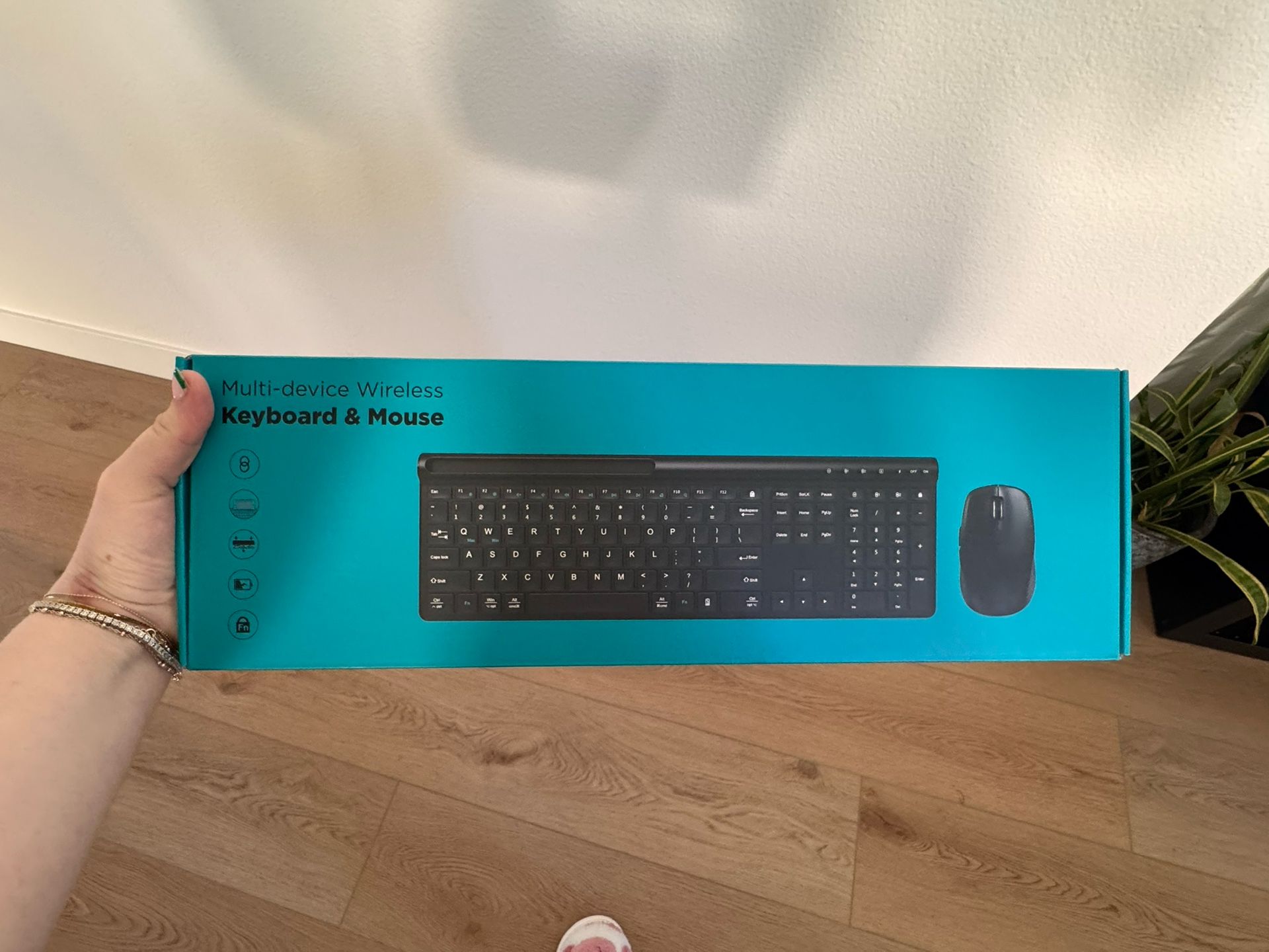 Wireless Mouse & Keyboard