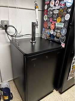 Kegerator - Ready to Use + CO2 Tank and New Beer and Gas Lines