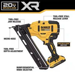 DeWalt 20V MAX XR Lithium-Ion Cordless 2-1/2 in. 15-Gauge Finish Nailer Kit with 2.0Ah Battery