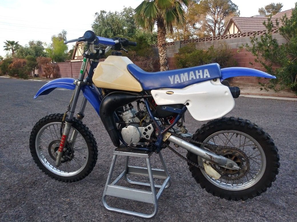 Yamaha YZ80 2 Stroke with Title