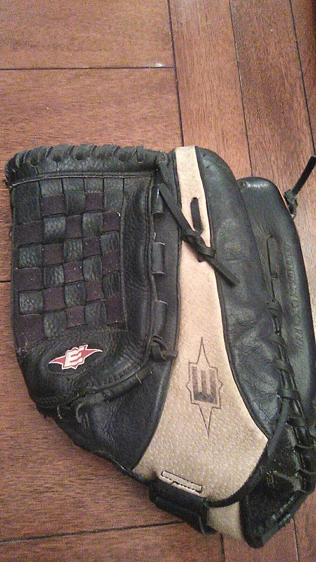 Baseball or softball glove size 14"