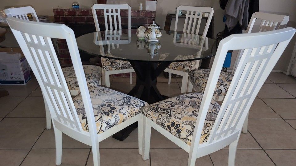 Dinning Table