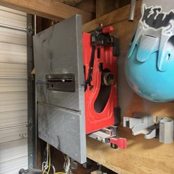 Craftsmen Job Site Table Saw. 