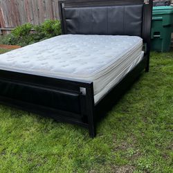 California King Bed🔴🔴🔴