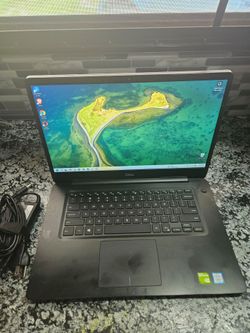DELL 15.6" LAPTOP Intel i7-8565U, 12GB Ram,256GB SSD HD,Windows 11