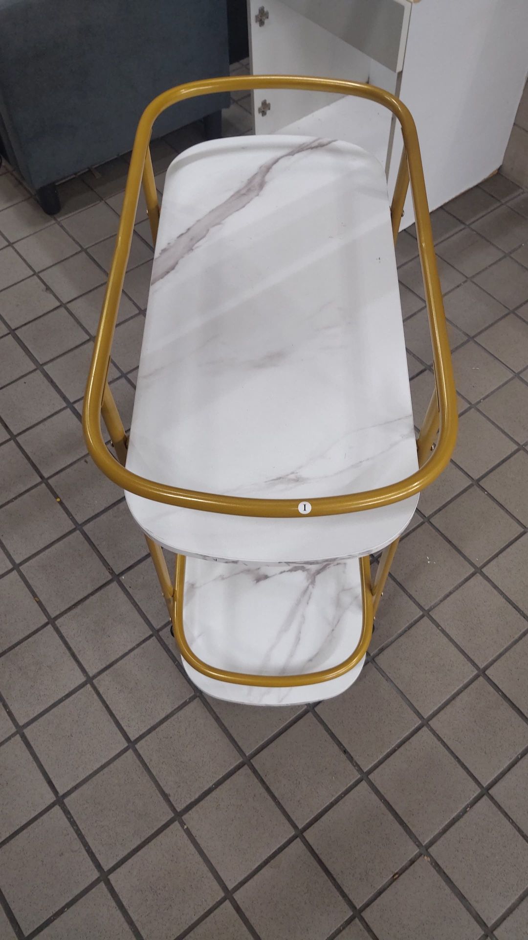 CART ON WHEELS 