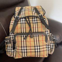 Burberry Backpack Large 