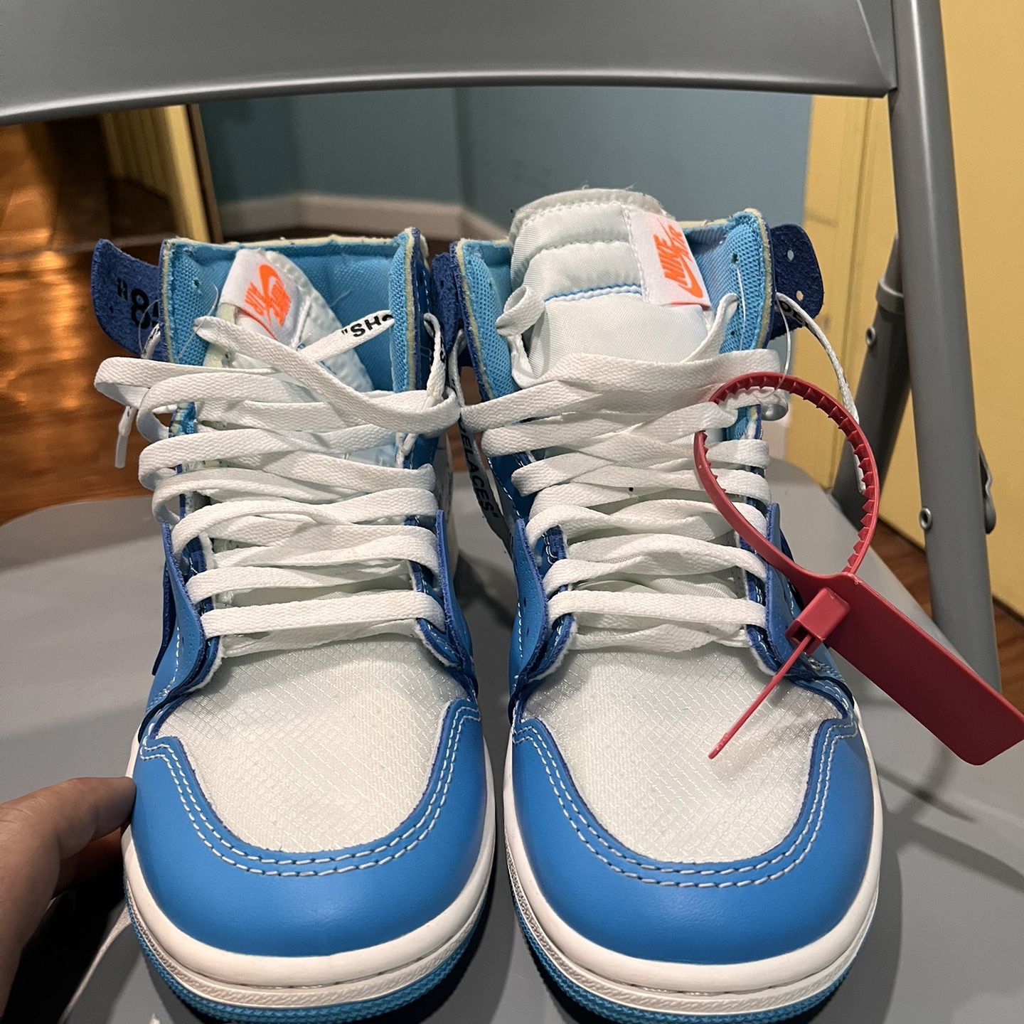 Off white jordan 1 retro high og UNC size 9 - clothing & accessories - by  owner - apparel sale - craigslist