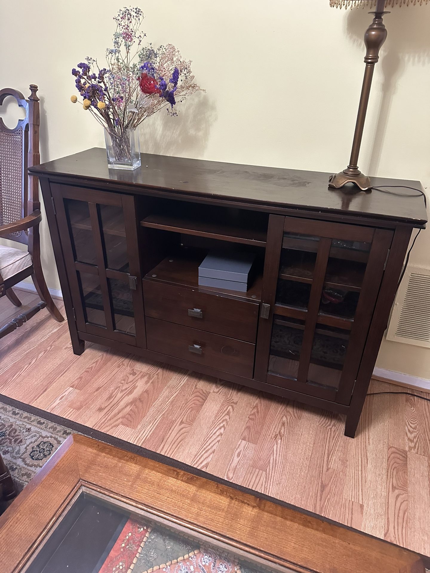 Wooden decorations wardrobe