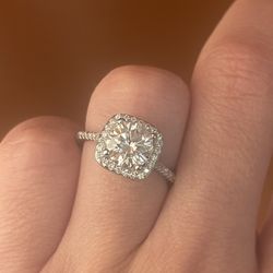 Stunning 2 Ct  Moissanite Ring Silver 