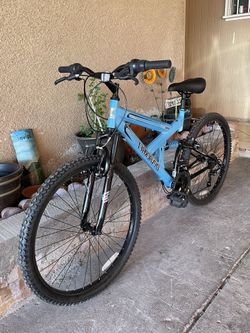 Dynacraft Aftershock 26 Inch Mtn Bike - Ready to Ride!