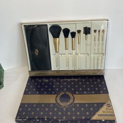 Vintage 8 PCs Set of Makeup Brushes