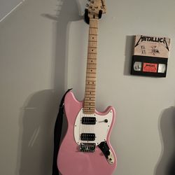 Pink Fender Squire 