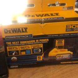 DeWalt t Powerstack