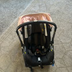 Doona Car Seat Stroller With Base 