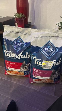 Blue Buffalo Tastefuls Dry Cat Food Bundle