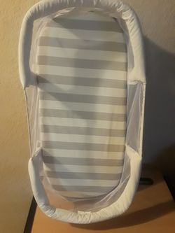 Mini Bed/Diaper Change