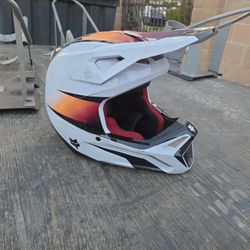 Fox V1 Helmet