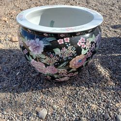 Large Coy Flower Pot
