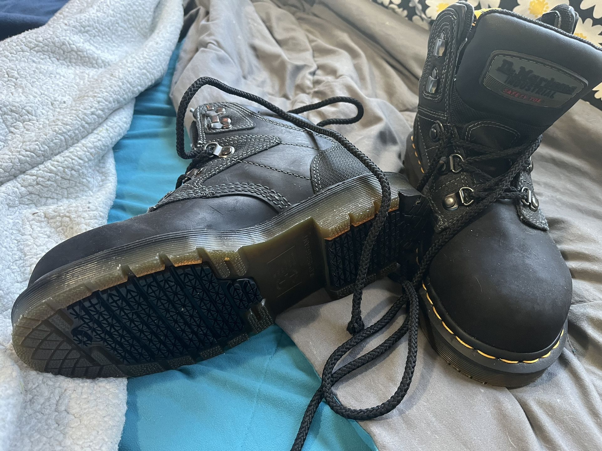Work shoes Size 7