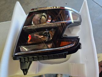 15-20 CHEVROLET TAHOE SUBURBAN HALOGEN HEADLIGHT LEFT DRIVER LH