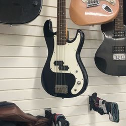 Bass Guitar 