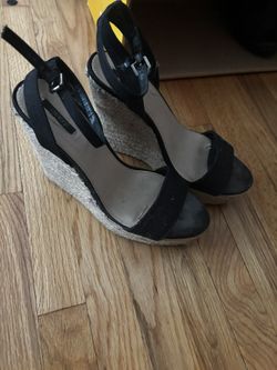 Used Woman’s Platforms 