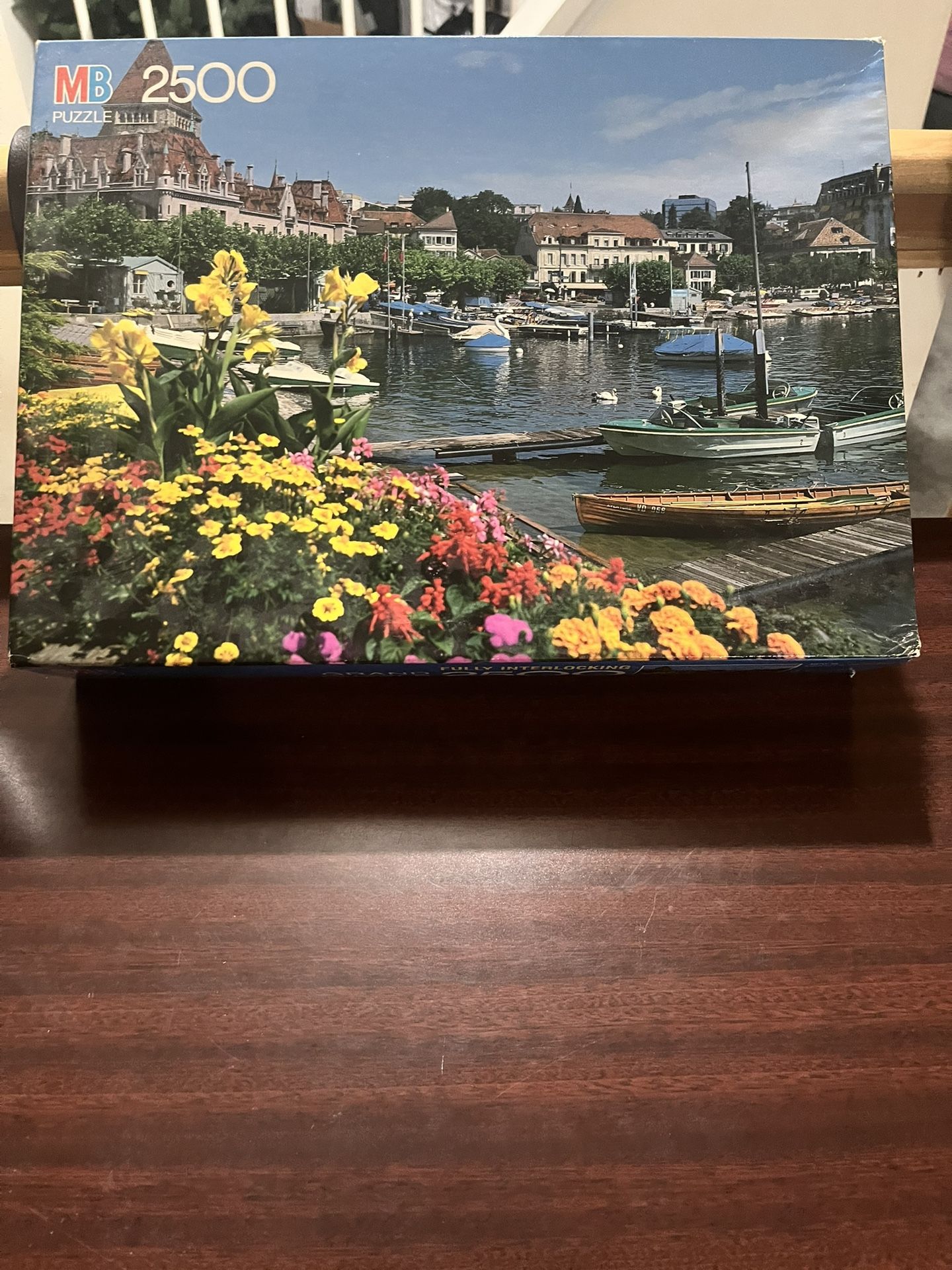 Milton Bradley Grand Puzzle Luasanne Switzerland 2500 Pieces 26 1/2" x 38 1/4"