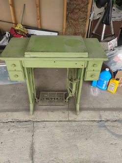 Maquina de coser antigua