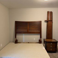 Bed Frame Queen Size 