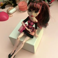 Draculaura