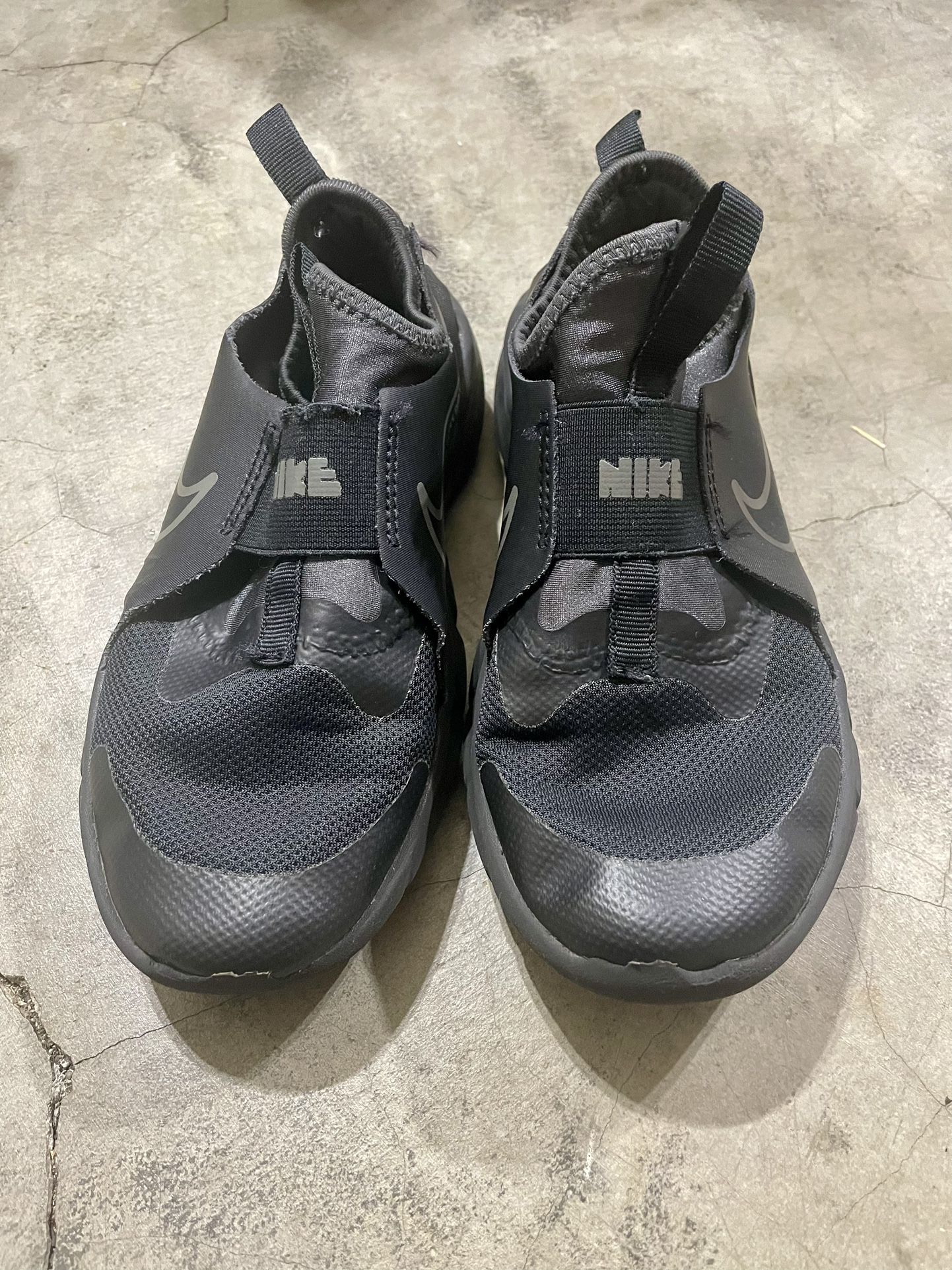 Kids Nike Black Slip On Shoes