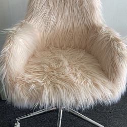 Beautiful Sherpa style office chair 
