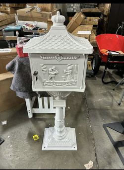 Assembled New Mailbox, Heavy Duty Cast Aluminum Postal Box Mail Box with 2 Keys White