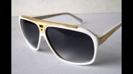 Louis Vuitton evidence sunglasses