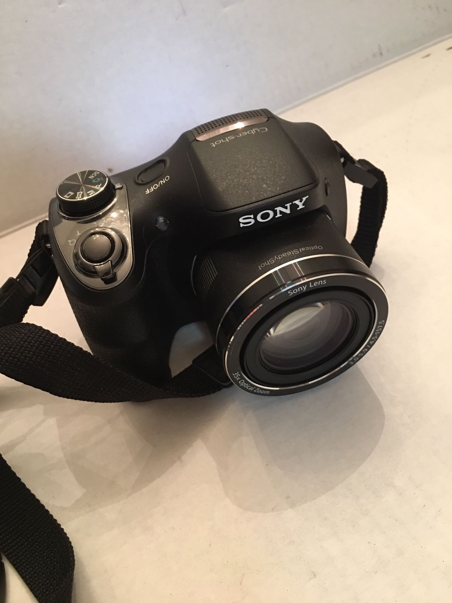 Sony 20.1 Megapixel Digital Camera j-H300, Strap, bag/case & Card, 4 AA Battery Included”Like New”. $220 OBO.
