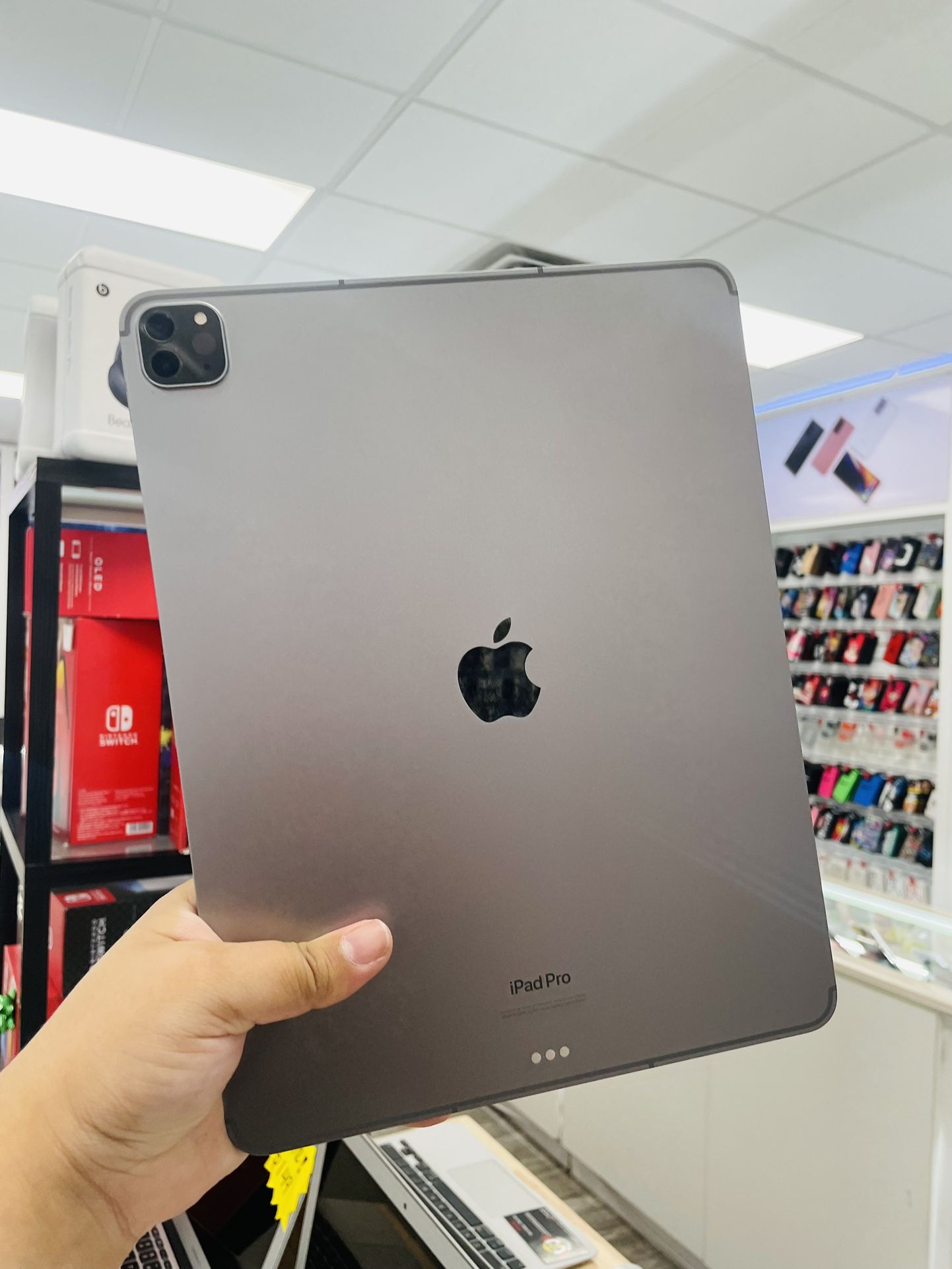 iPad Pro 12.9 Inch 5th Gen